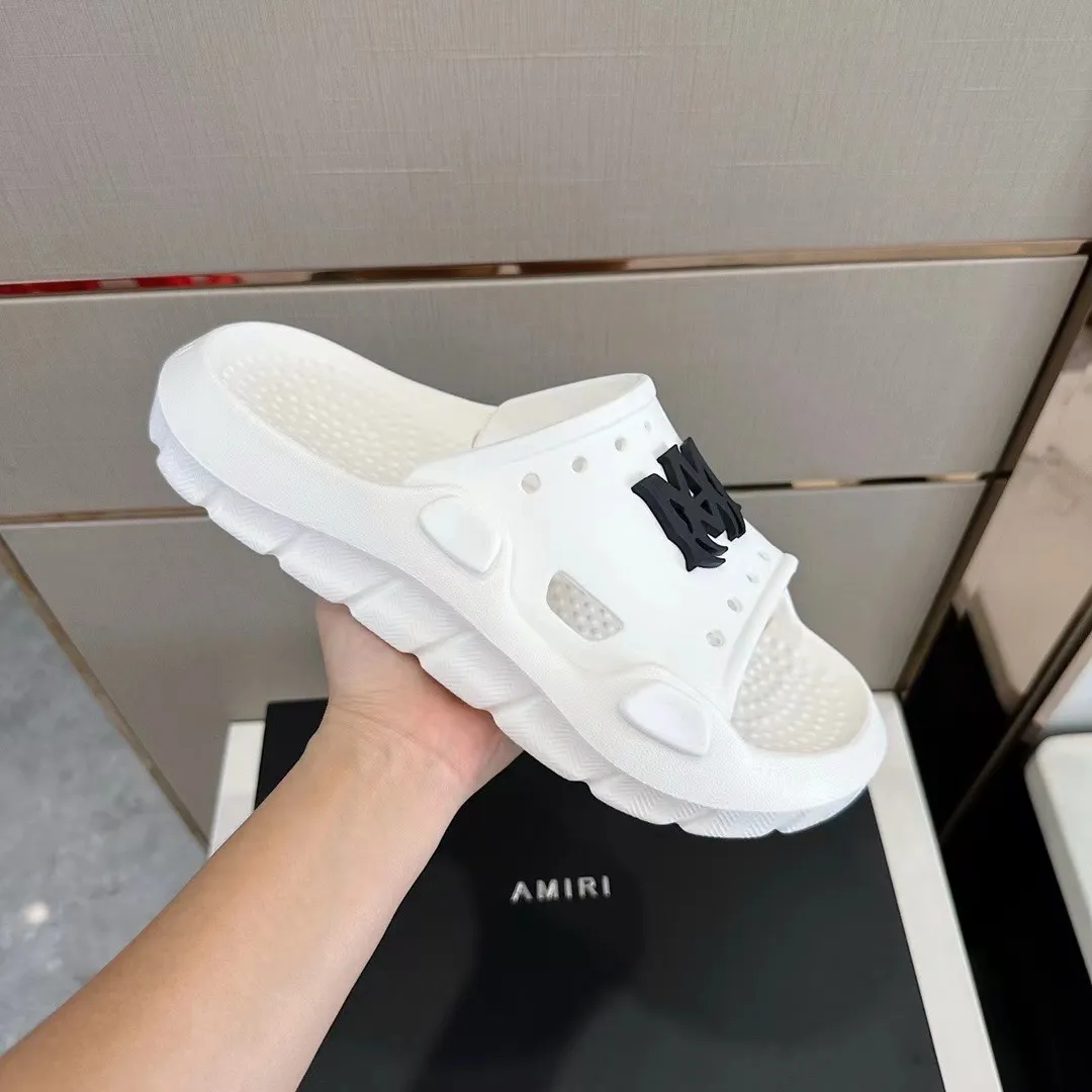 Men's shoes 💰P320💰amiri high-end boutique luxury slippers, 1:1 high-end quality, casual and sunny, loose and comfortable, the highest version of high-quality boutique, a must-have in summer! Code number: 39--46